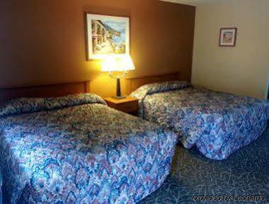Howard Johnson By Wyndham