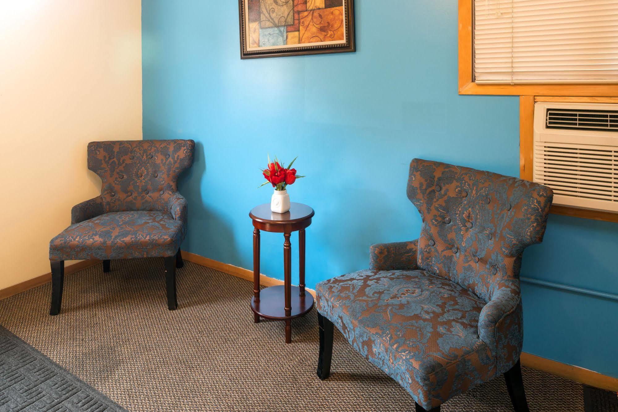 Howard Johnson By Wyndham Hotel 2*